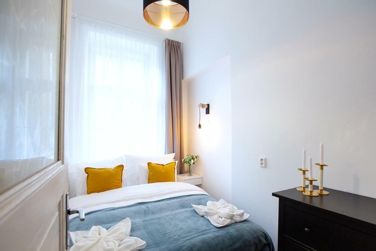 5Br 2Bath Family Apt 5Mins To Wenceslas Square Praha Bagian luar foto